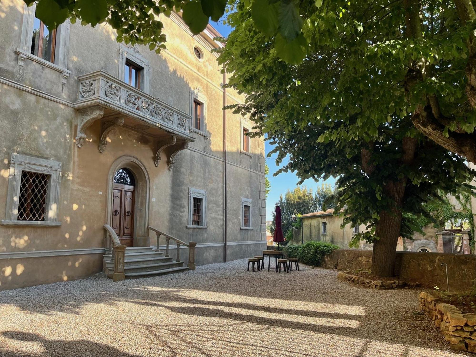 B&B Lo Scudaio Palazzo Marchionneschi มอนเตสกูดาโย ภายนอก รูปภาพ
